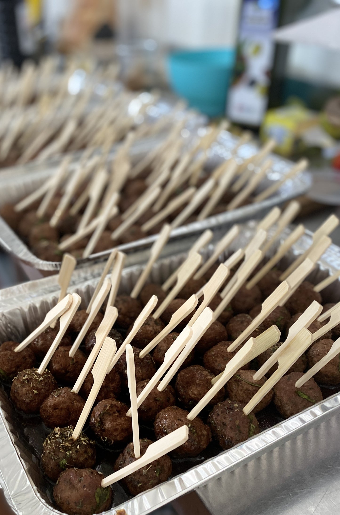 BOLITAS DE CARNE CON SALSA (25 Unidades)