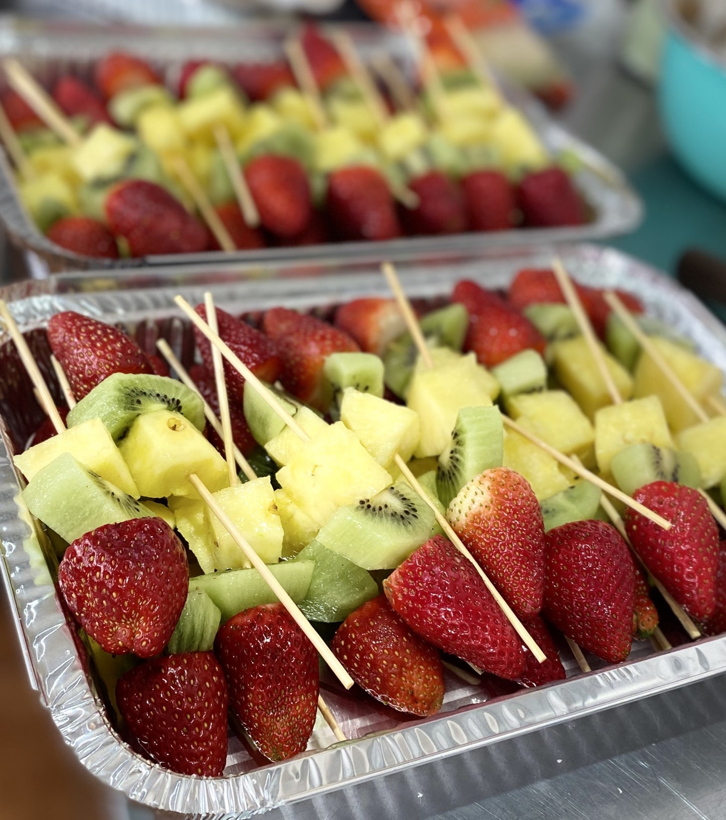 BROCHETAS DE FRUTA FRESCA